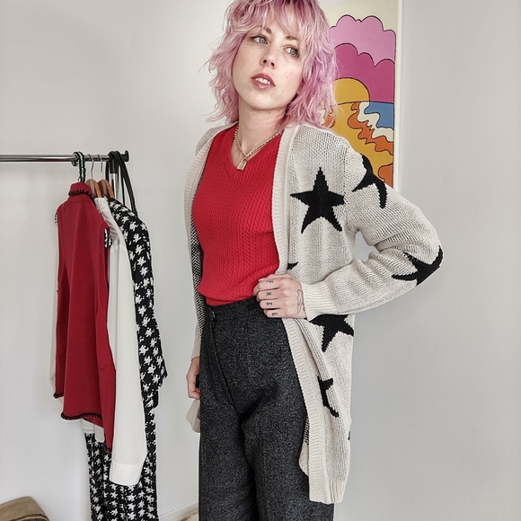 Vintage Red Sweater - Picture 6 of 10